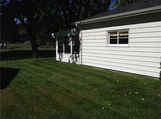 116 S 6th St, Waterville, OH 43566