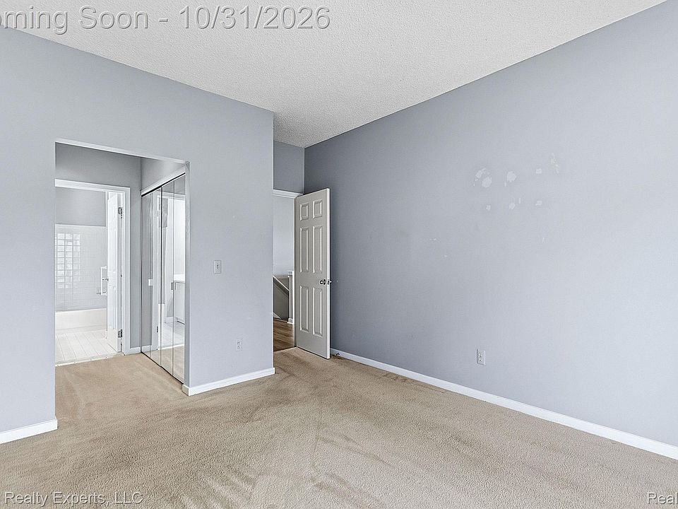41772 Independence Dr, photo 12