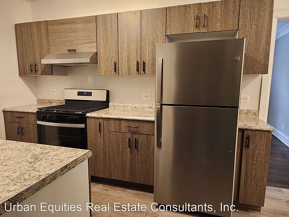 2nd image of 2106 W Birchwood Ave APT 3