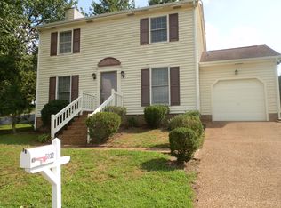 5032 English Village Dr, Nashville, TN 37211