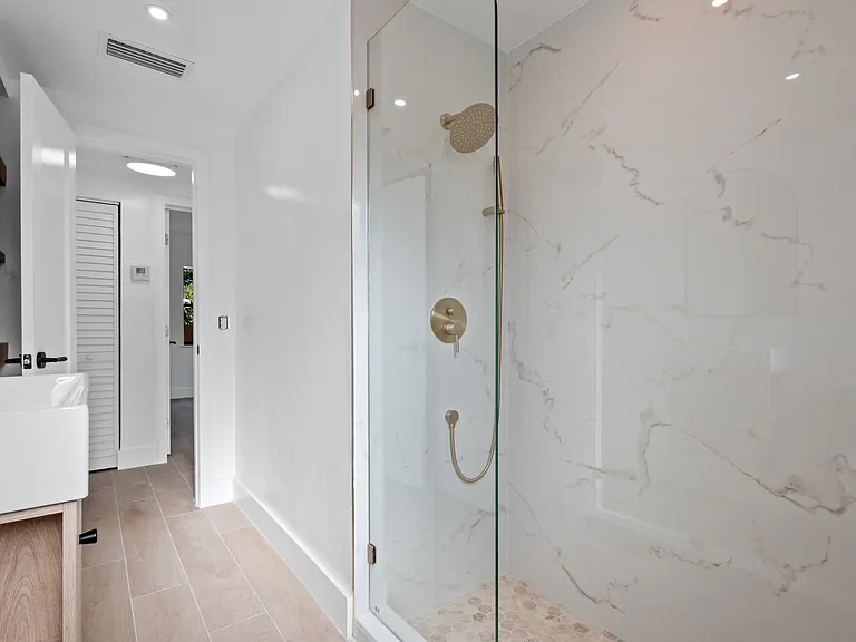 442 NE 71st St #1 — Photo 14