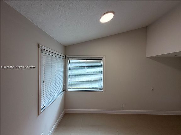 5th image of 10379 186th Ct S