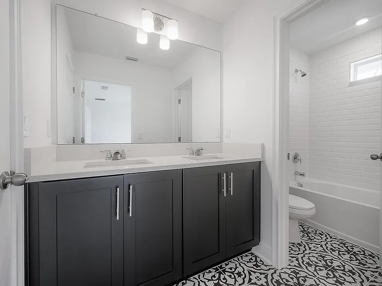 2703 W Fig St #1 — Photo 32