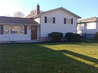 5526 Vickie Ln, Bedford Heights, OH