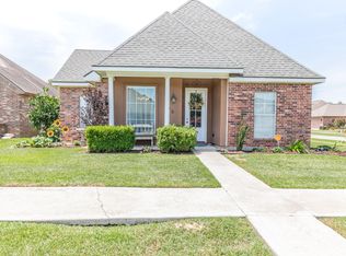 100 Kelsea Dr, Carencro, LA 70518