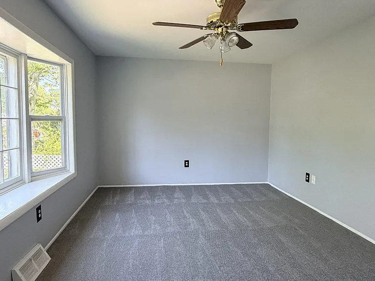 10003 Lomond Dr — Photo 6