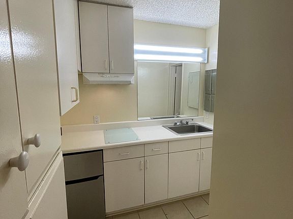 5th image of 4072 Inglewood Blvd APT 5B
