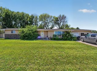 1002 S Market St, Lake Park, IA 51347