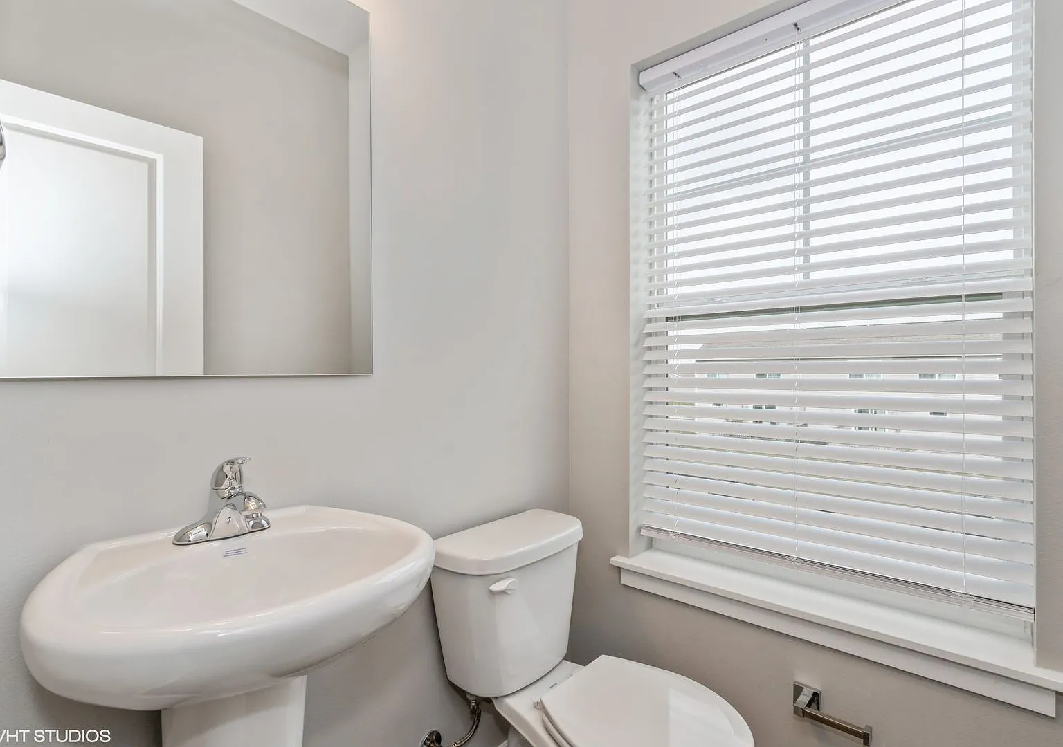 Big Ben Townhomes Brand New 2 & 3 Bedroom Townhomes | Attached 2-Stall Garage — Photo 3