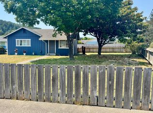 140 River St, Rio Dell, CA 95562