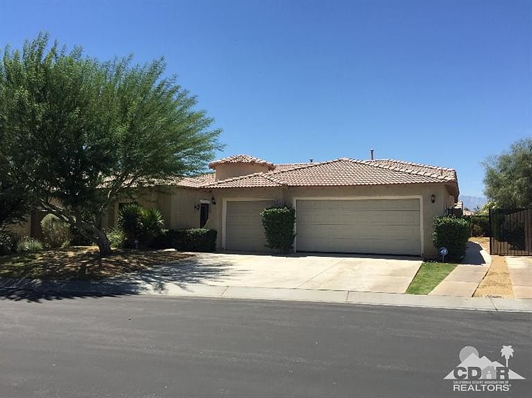 1st image of 41233 Broadmoor Dr