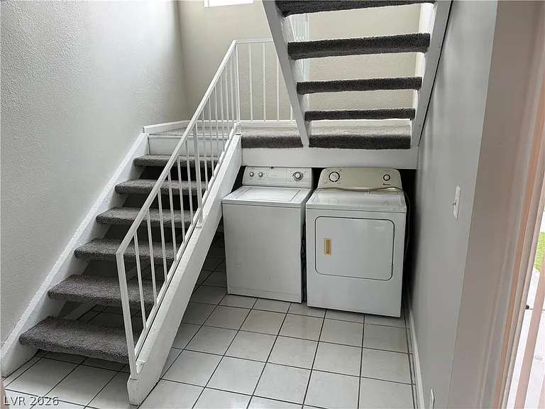 2158 E Desert Inn Rd — Photo 9