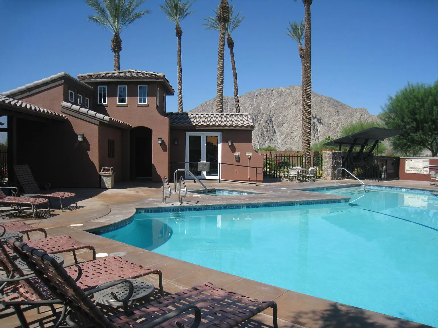 52177 Rosewood Ln — Photo 2