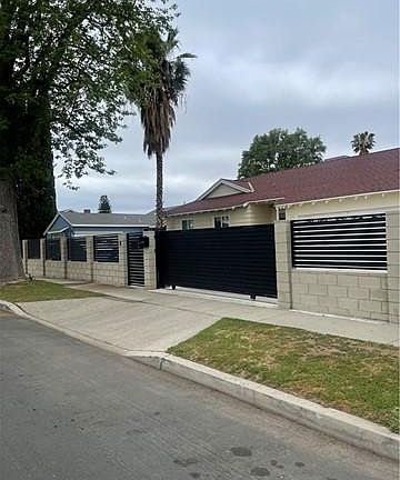 2nd image of 20345 Wyandotte St