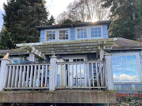 2nd image of 10778 NE Broomgerrie Rd