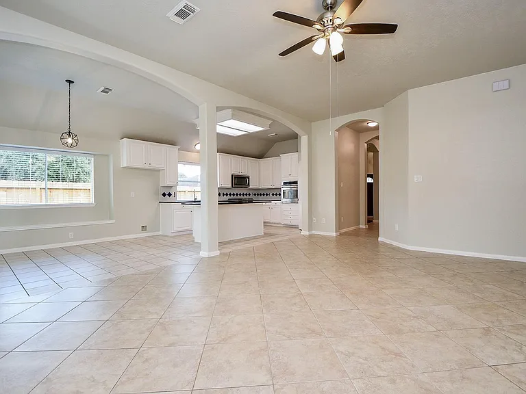 802 Childers Ct — Photo 18
