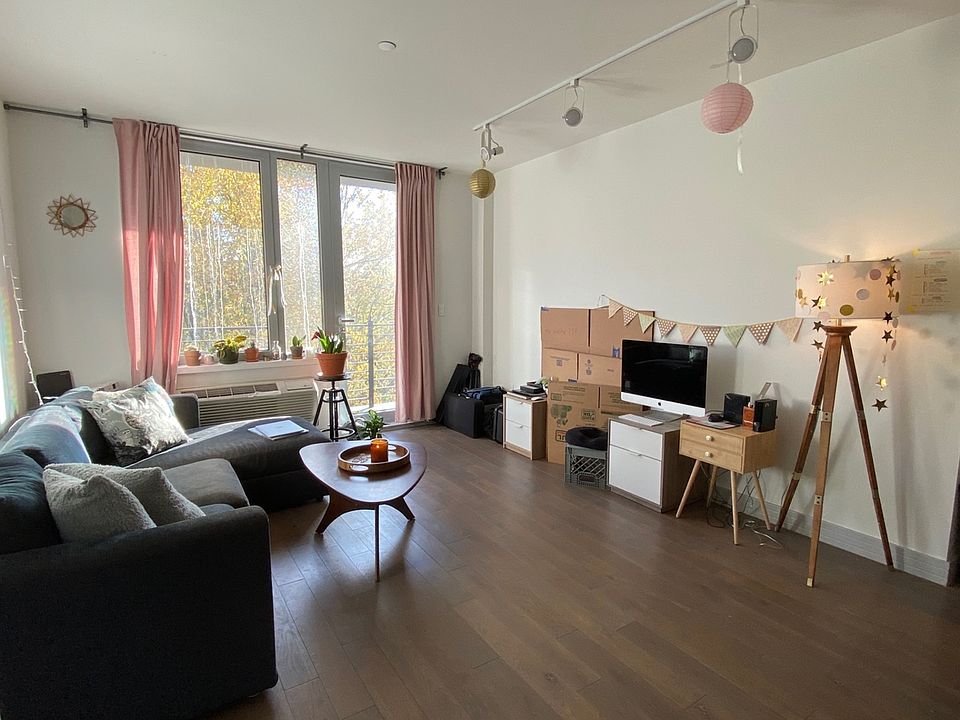1st image of 812 Myrtle Ave #4C
