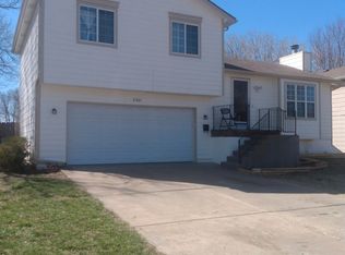 2401 N Beacon Hill St, Wichita, KS 67220