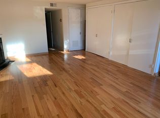 404 S Capitol St SE APT B, Washington, DC 20003