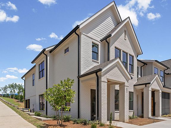 2nd image of 504 Hemingway Ln