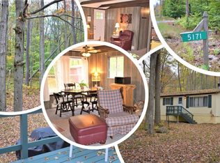 5171 Cresco Dr, Pocono Lake, PA 18347
