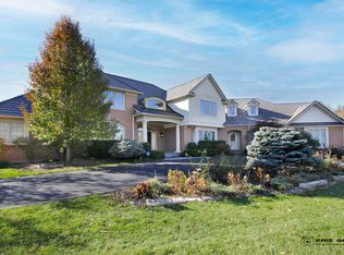 31 Deverell Dr, North Barrington, IL
