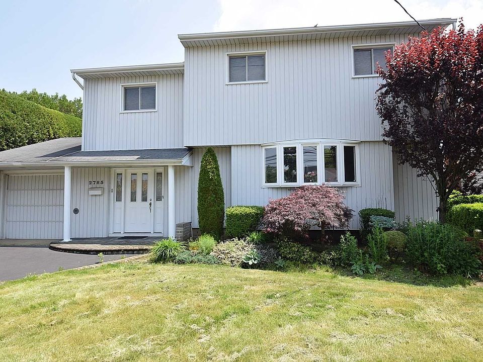 1st image of 2785 Bellmore Ave