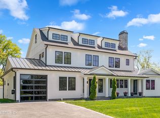 15 Watchtower Ln, Old Greenwich, CT 06870