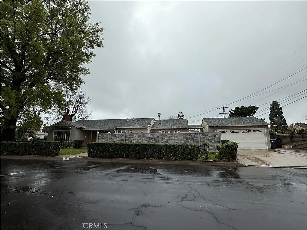Building Photo - 110 Santa Ynez Dr