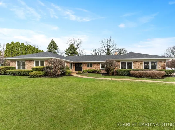 8 Concord Dr, Oak Brook, IL 60523