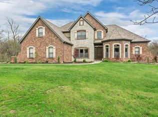 1240 Wild Horse Ridge Dr, Defiance, MO 63341