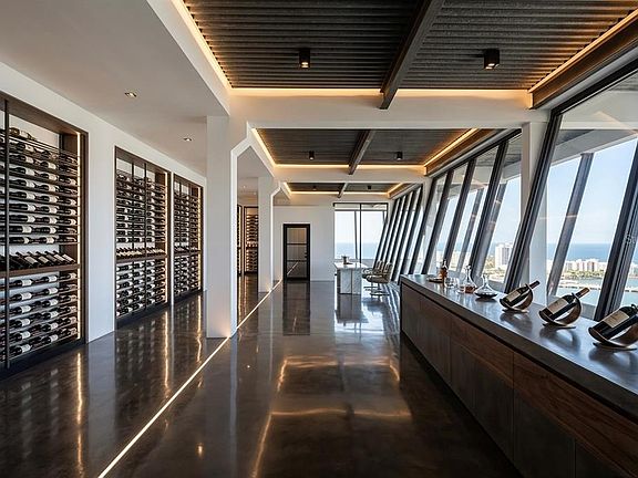 5th image of 602 MANUEL FERNÁNDEZ JUNCOS AVENUE #27