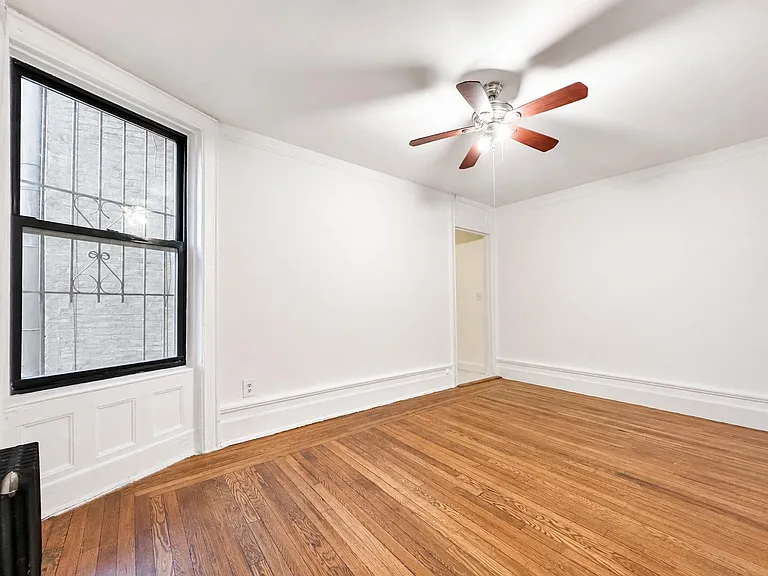 3139 Broadway #6 — Photo 5