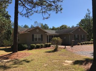 525 N Currant St, Vass, NC 28373