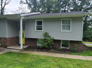 89 Charles St, Punxsutawney, PA 15767