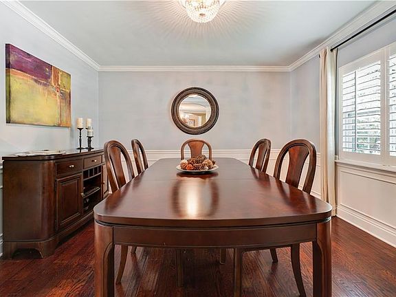 5th image of 4504 W Beachway Dr