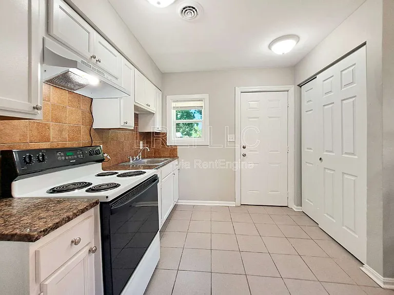 3219 Wilkie Rd — Photo 10