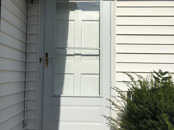 4th image of 4 Northbrook Dr