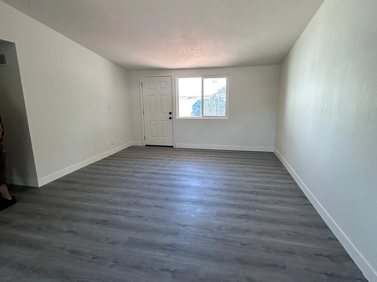 3 bed, 2.0 bath, 1300 sqft, $2,850 — Photo 4