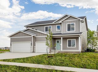 17550 Brookview Dr, Urbandale, IA 50322