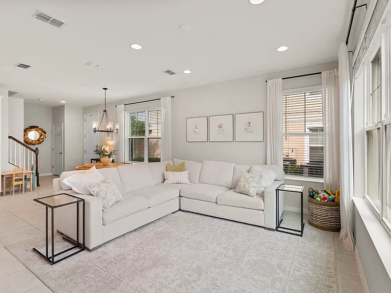 6320 Goldcoast Ave — Photo 3
