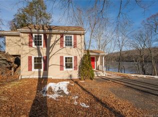 252 Taftville Occum Rd, Norwich, CT 06360