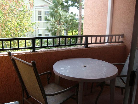 3rd image of 118 SW Peacock Blvd APT 10-204