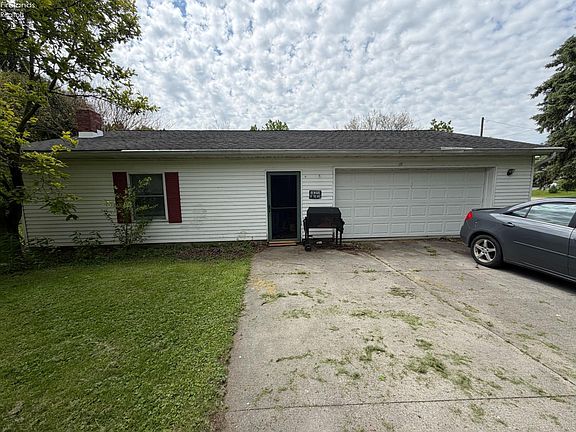 3rd image of 1734 Old State Rd N