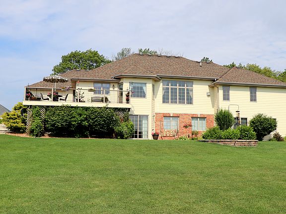 4th image of 9001 Parrish Ave
