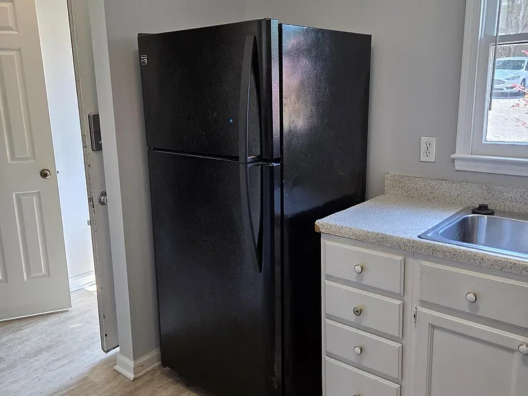 4425 Roller Ct — Photo 8