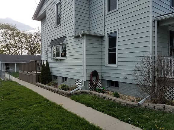 3rd image of 215 N Melvin St