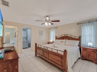 427 Las Palmas Street, Royal Palm Beach, FL 33411