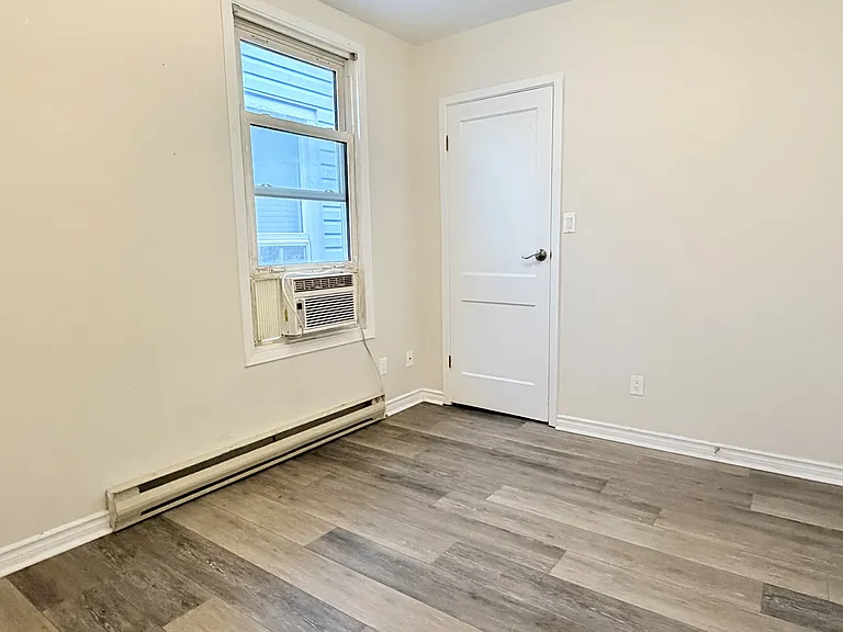 686 Lincoln Rd #2 — Photo 7