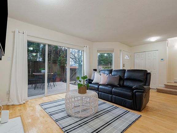 3rd image of 848 W 16th St #6